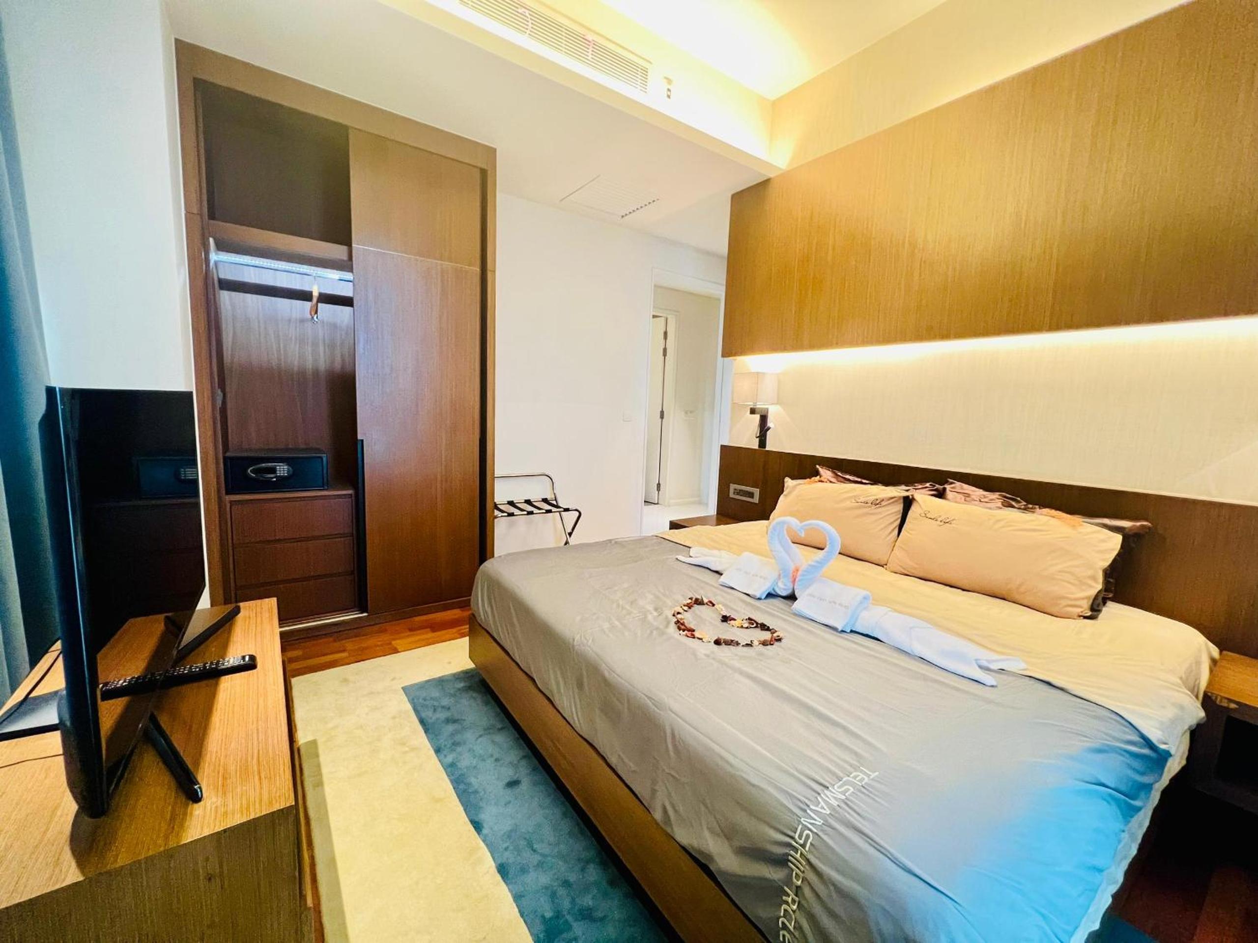 Suites TribecaTRX Kuala Lumpur by ZenGlo 5min walk to The Exchange TRX