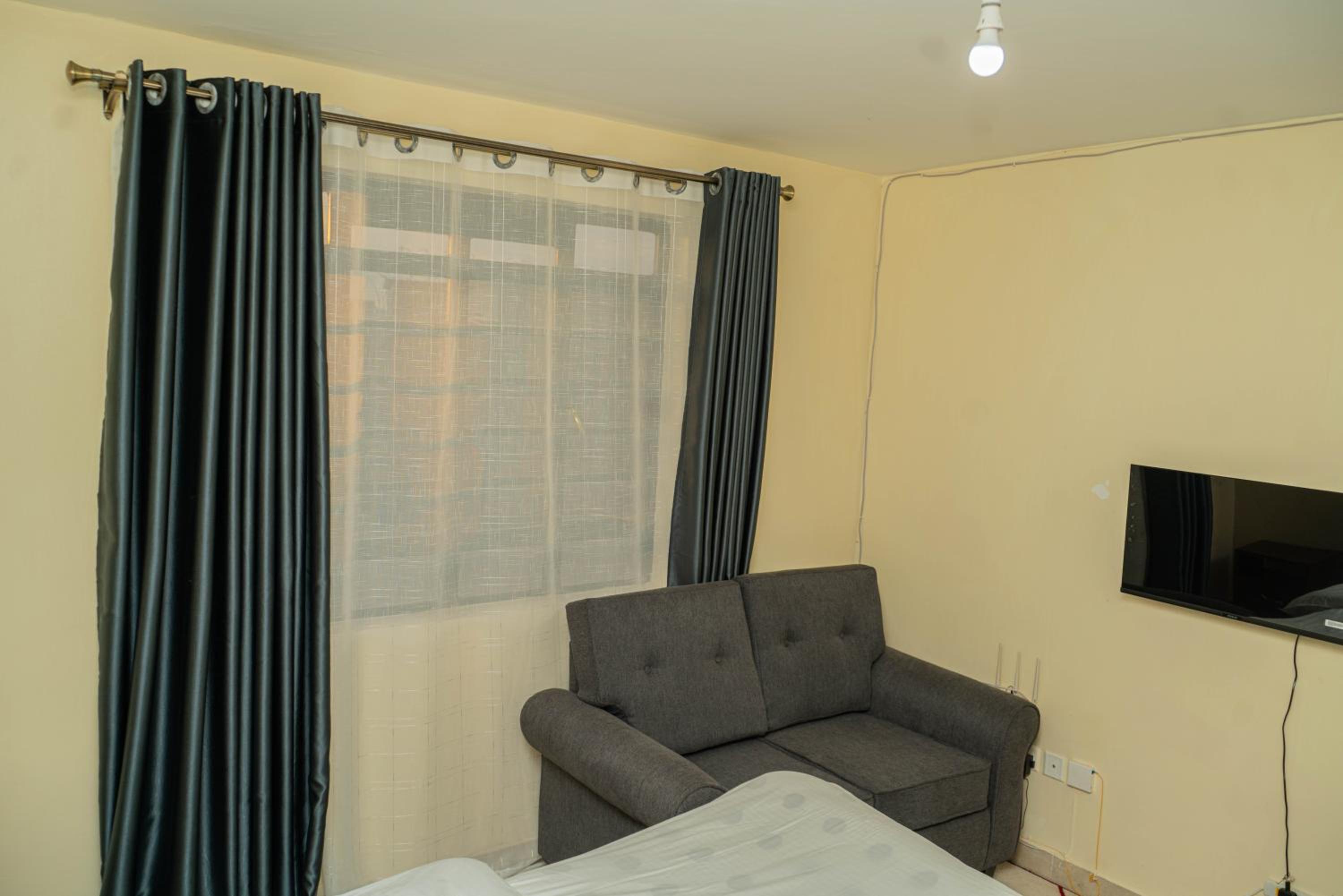Seranade Suites