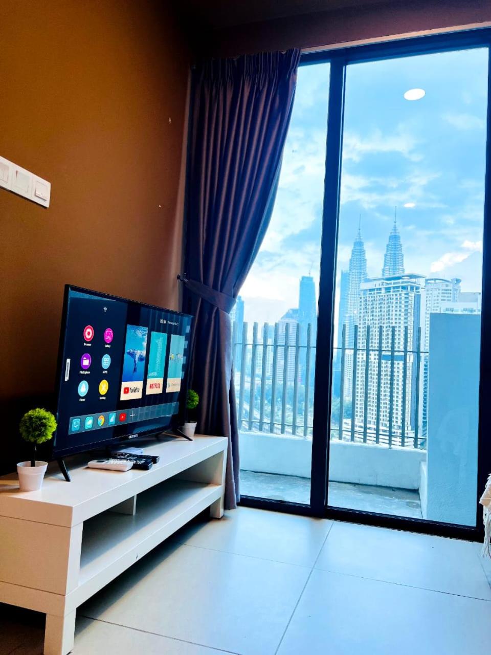 The Luxe Suites KLCC by Cozy Stay