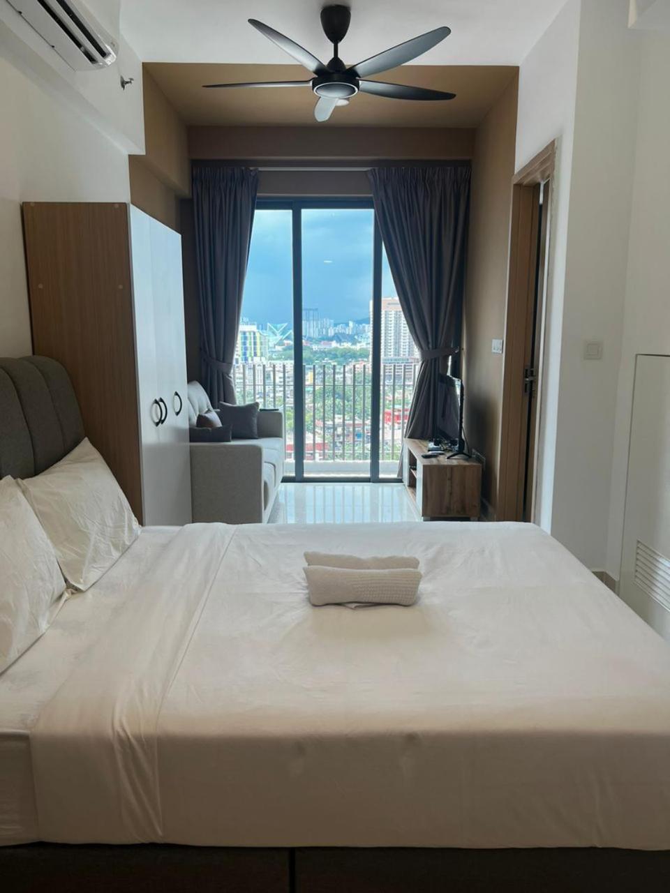 The Colony KLCC view by NZV