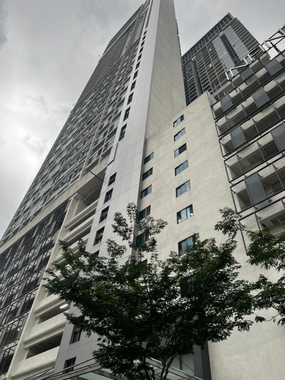 The Colony KLCC view by NZV