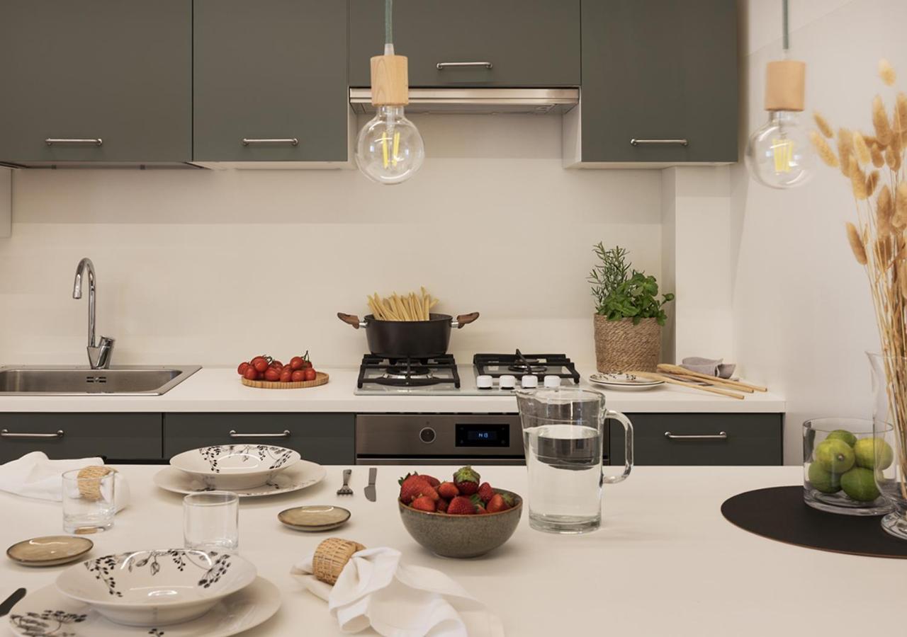 Exclusive Green Apartment - City Center - Como - Near Station photo 2