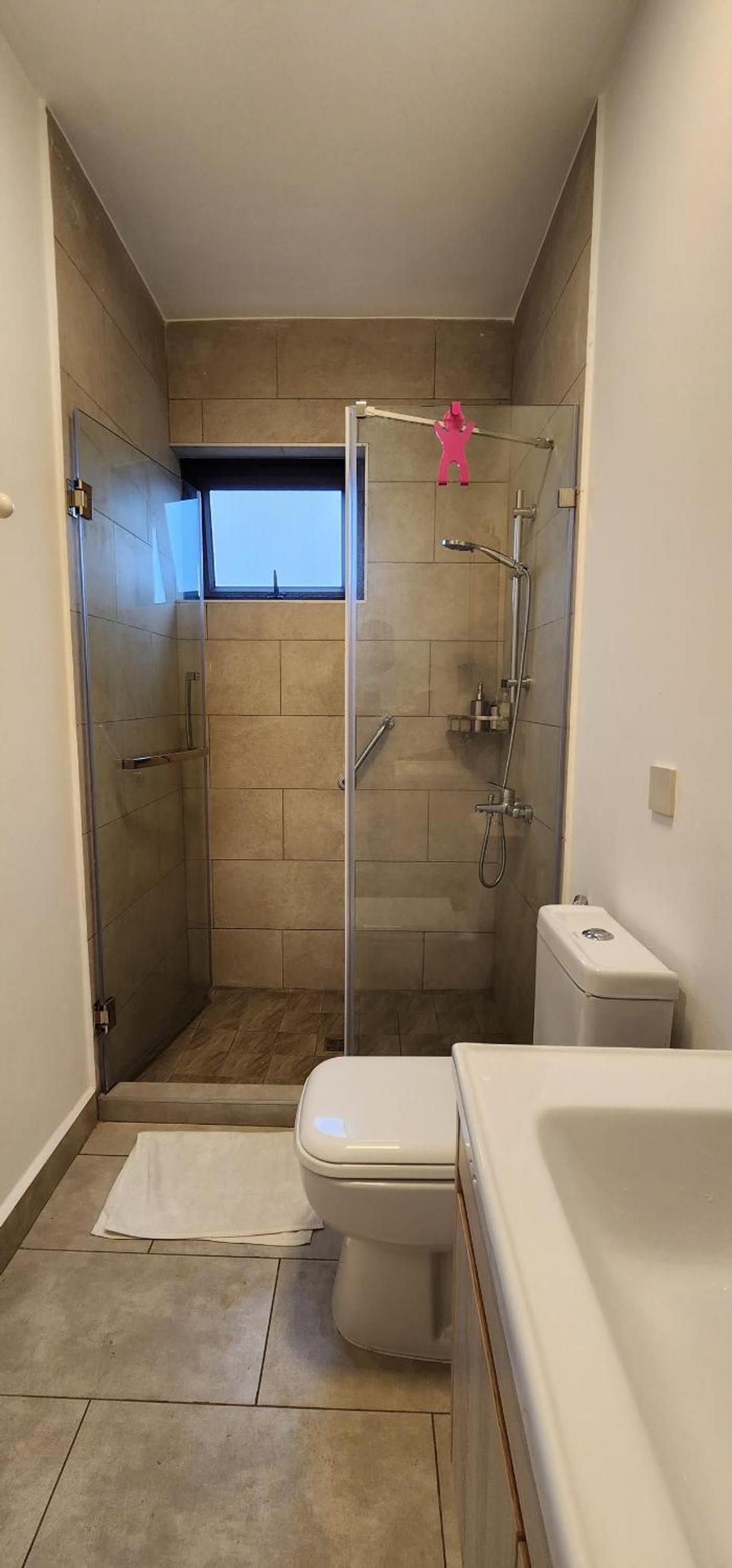 Sandstone Deluxe 2 bedroom apart with lift and common pool view 3