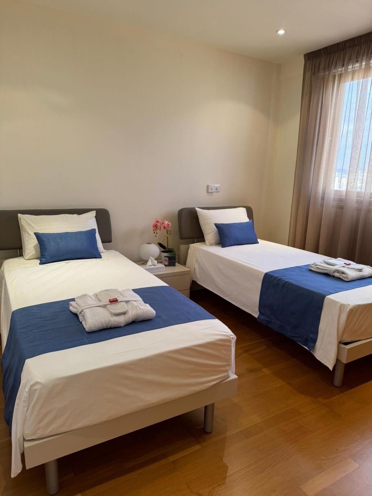 11 Suites - Golden Sunrise Suite