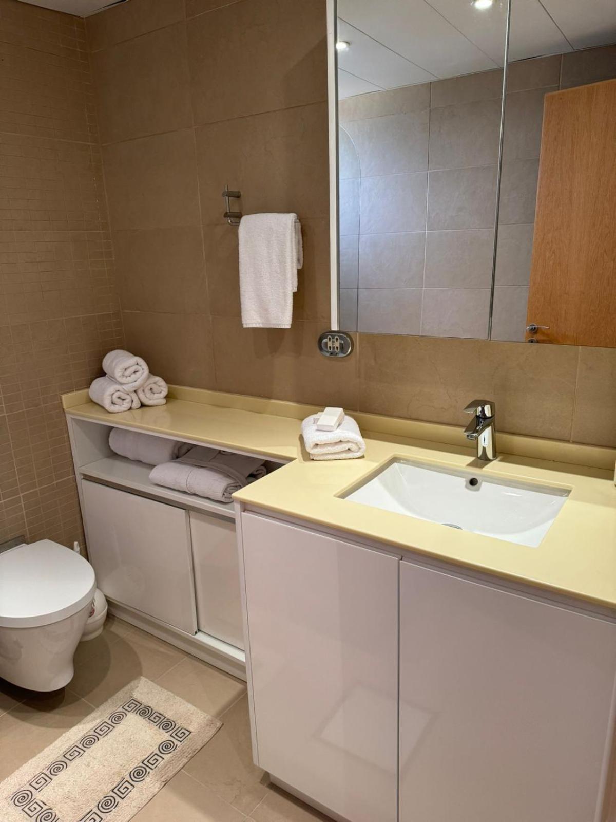 11 Suites - Golden Sunrise Suite