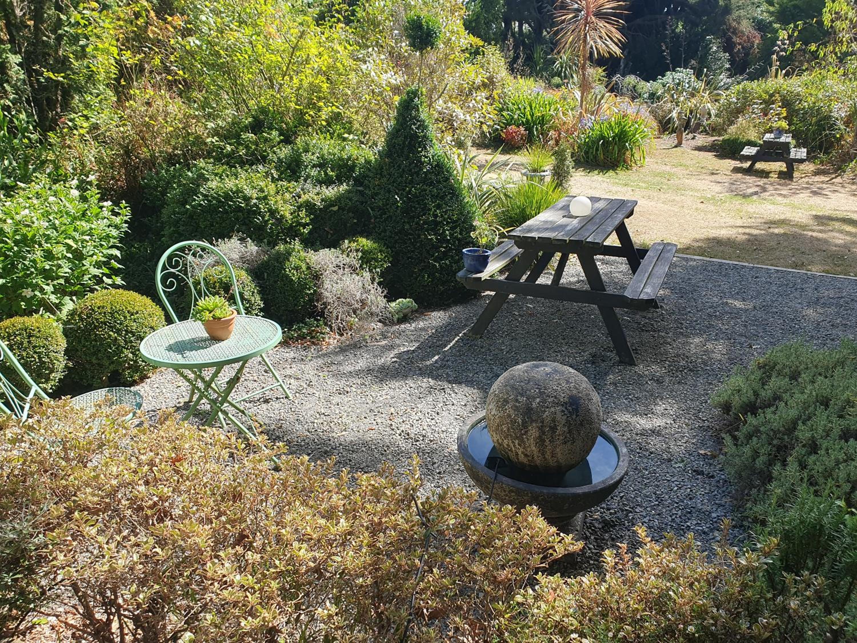 Bumblebee Cottage view 3