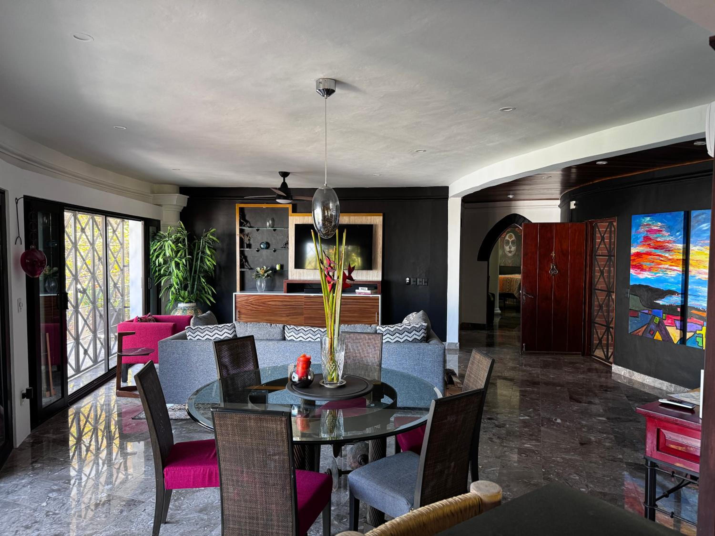 Casa Carmen Zona Romantica, 2BD, 3 bath condo