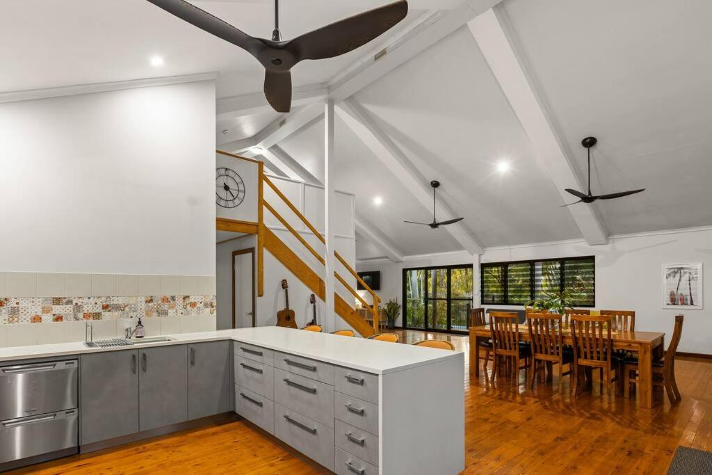 Cable Beach Vacations - Spacious family friendly oasis-walk to Cable Beach - Property Image 5
