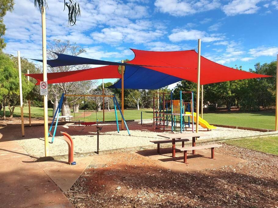 Cable Beach Vacations - Spacious family friendly oasis-walk to Cable Beach - Property Image 7