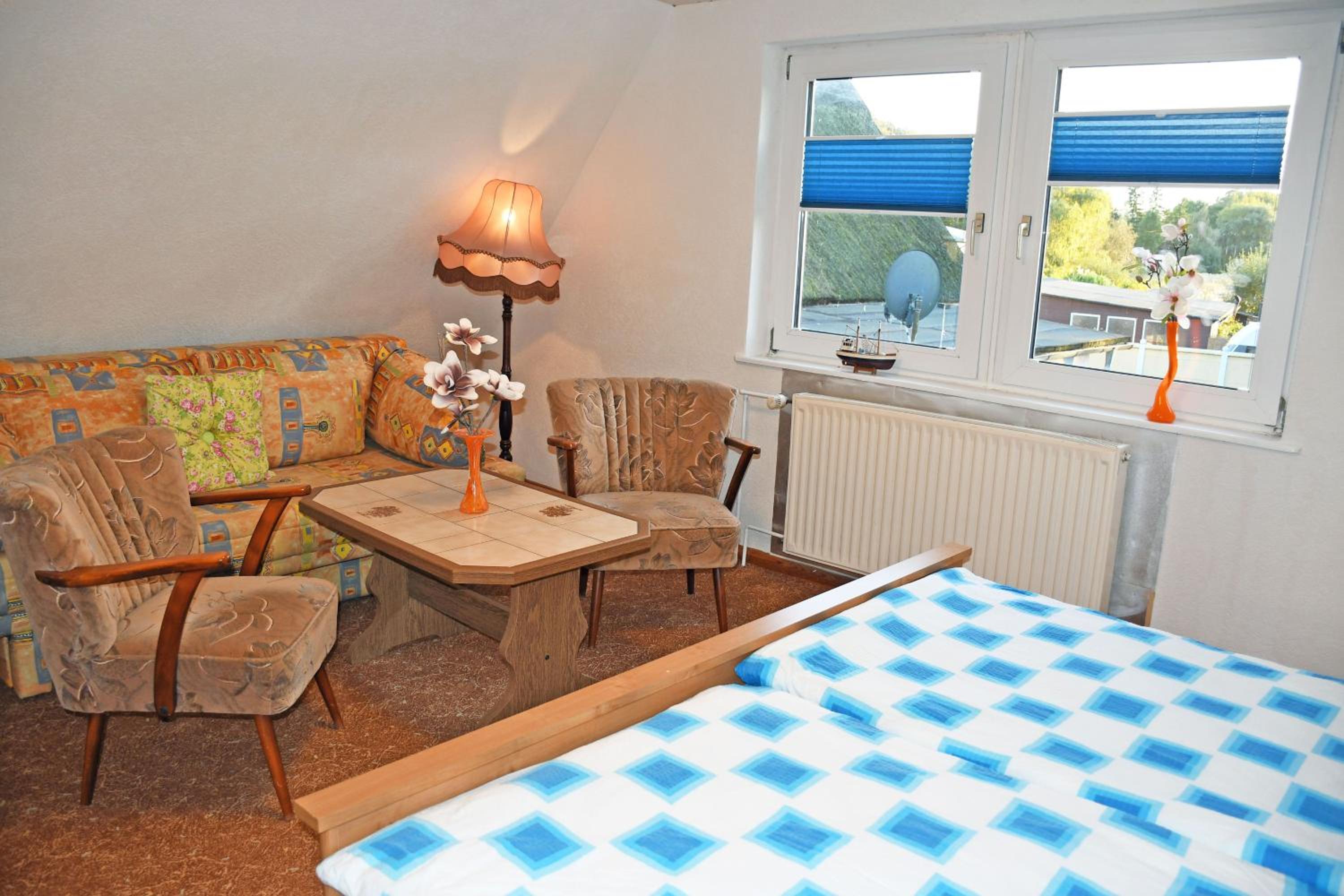 Urlaub unterm Reetdachhaus am Neuensiener See