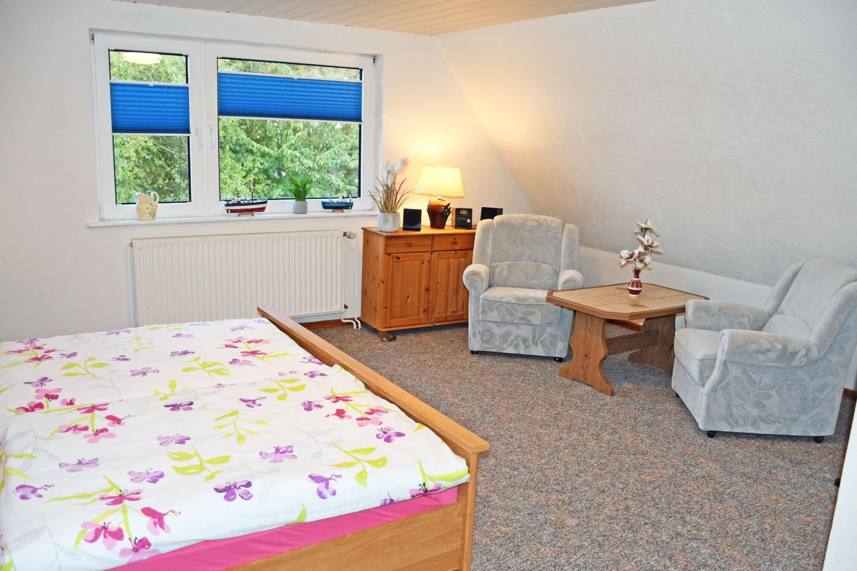 Urlaub unterm Reetdachhaus am Neuensiener See