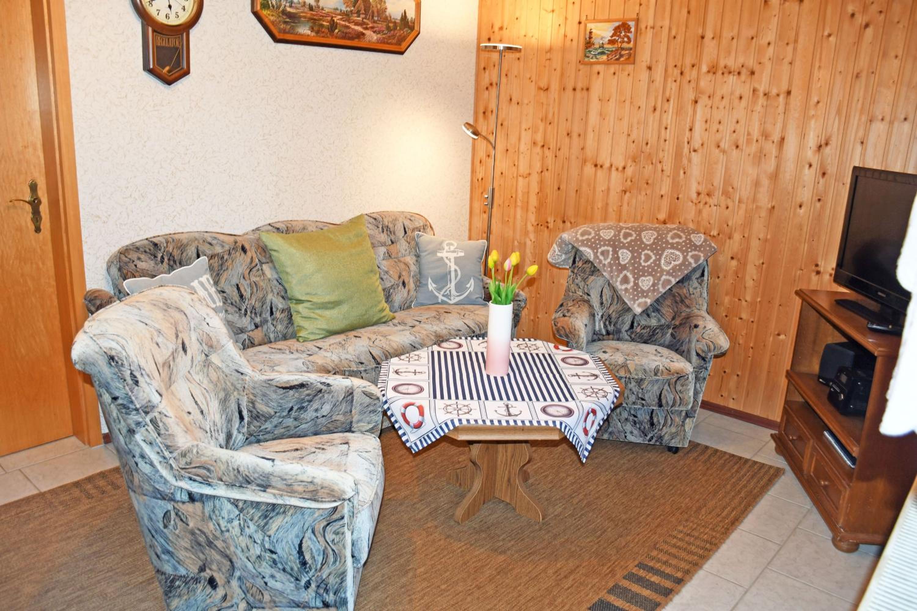 Urlaub unterm Reetdachhaus am Neuensiener See