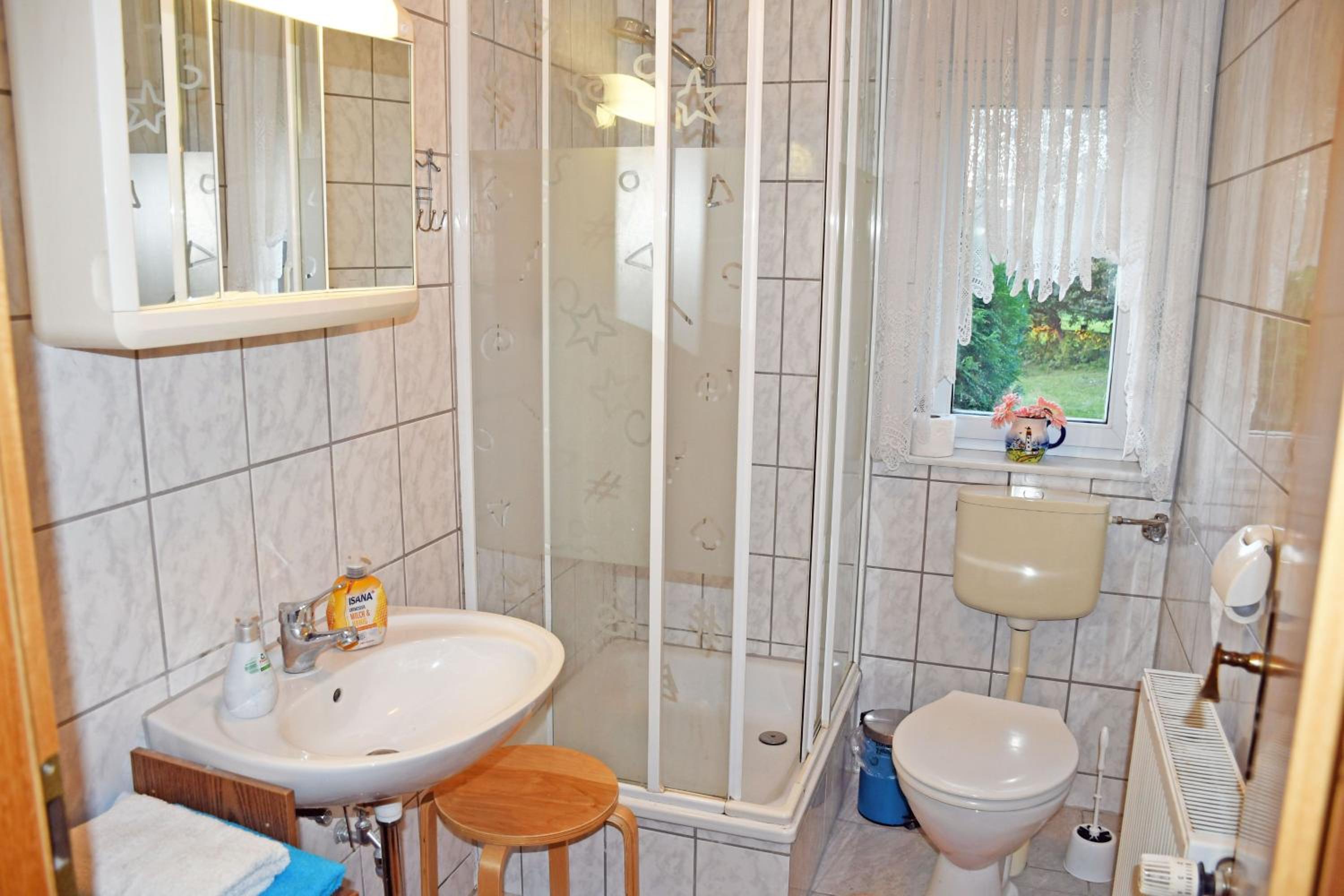 Urlaub unterm Reetdachhaus am Neuensiener See