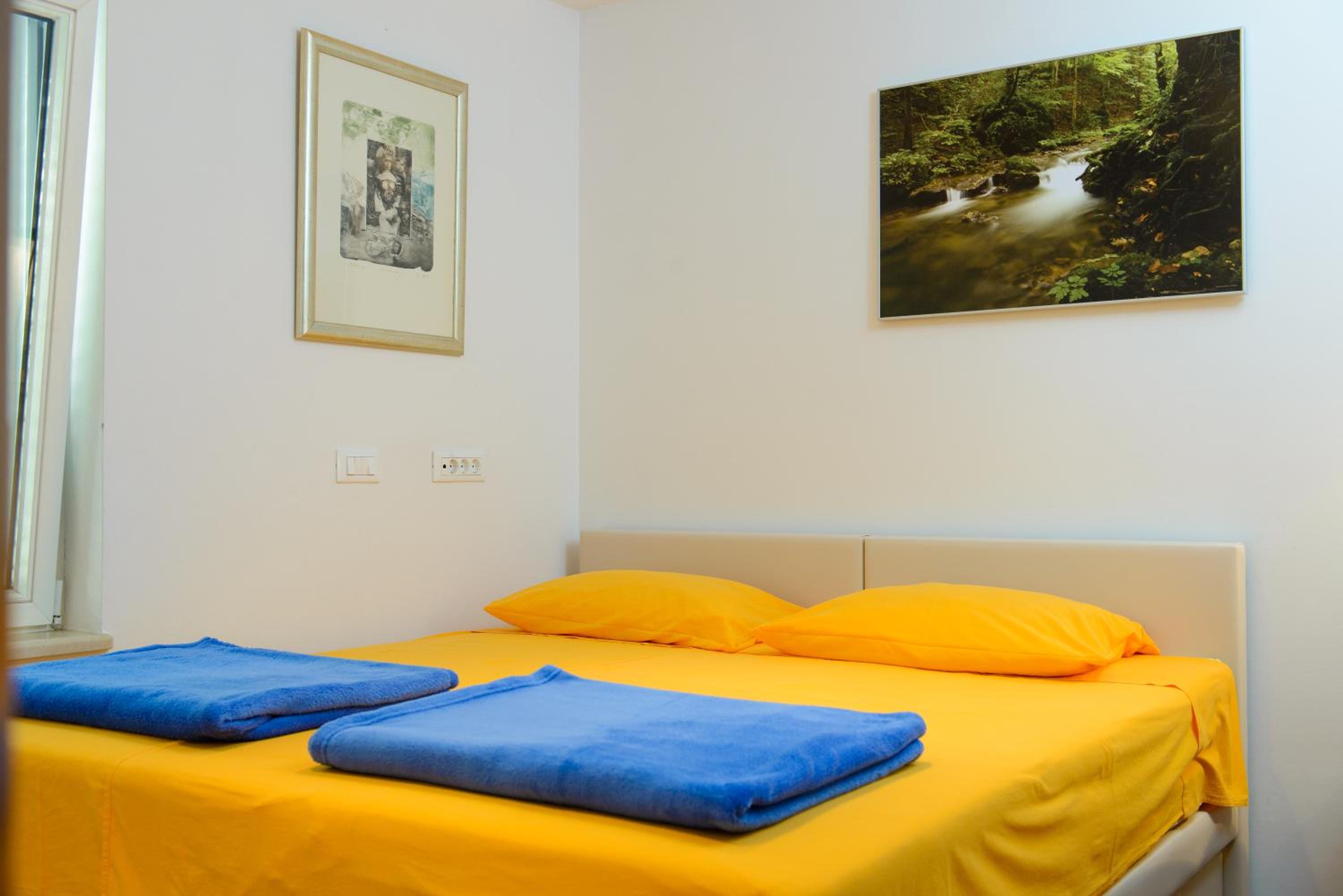 Two-bedroom apartment 