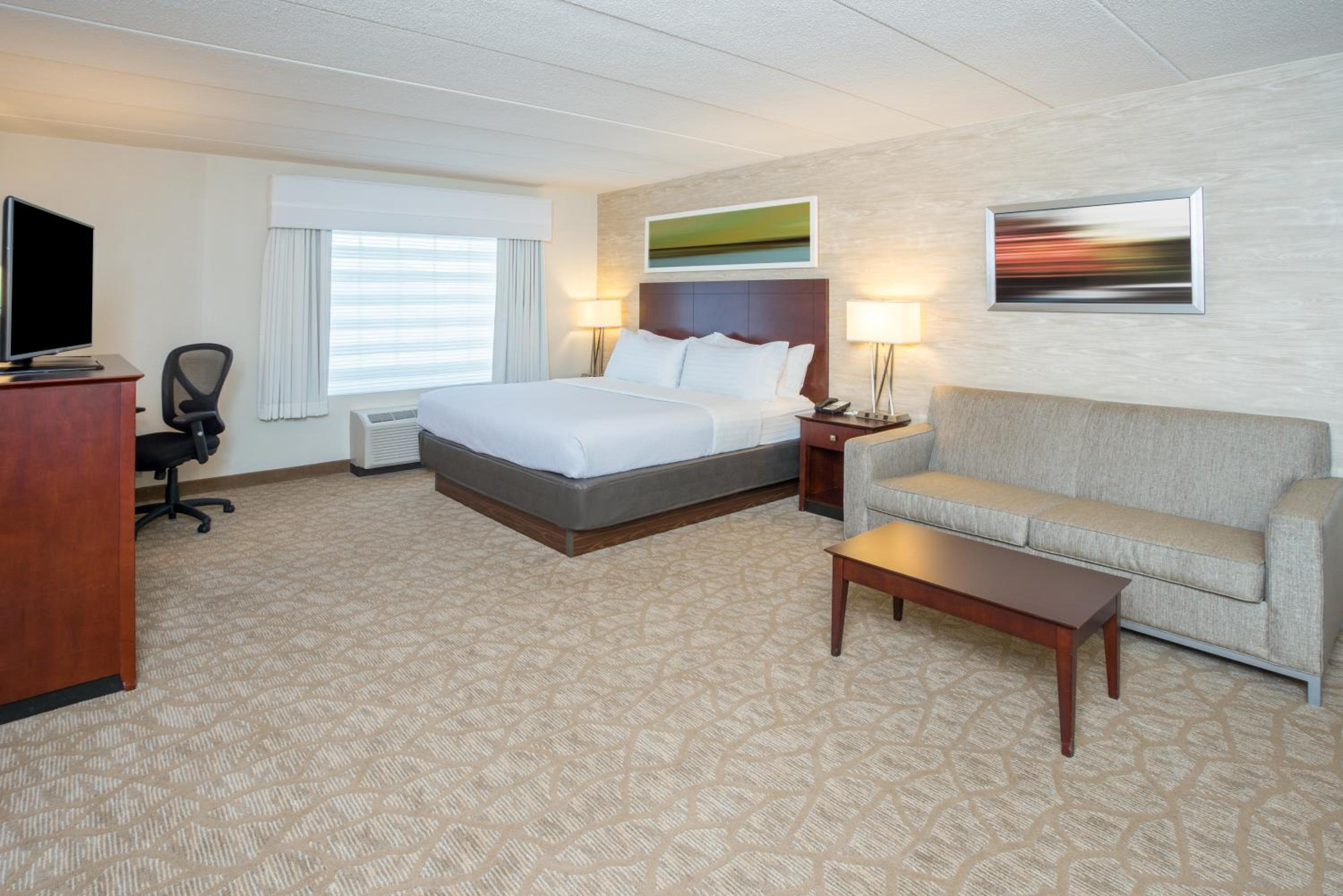 Baltimore Vacations - Holiday Inn Baltimore BWI Airport, an IHG Hotel - Property Image 1