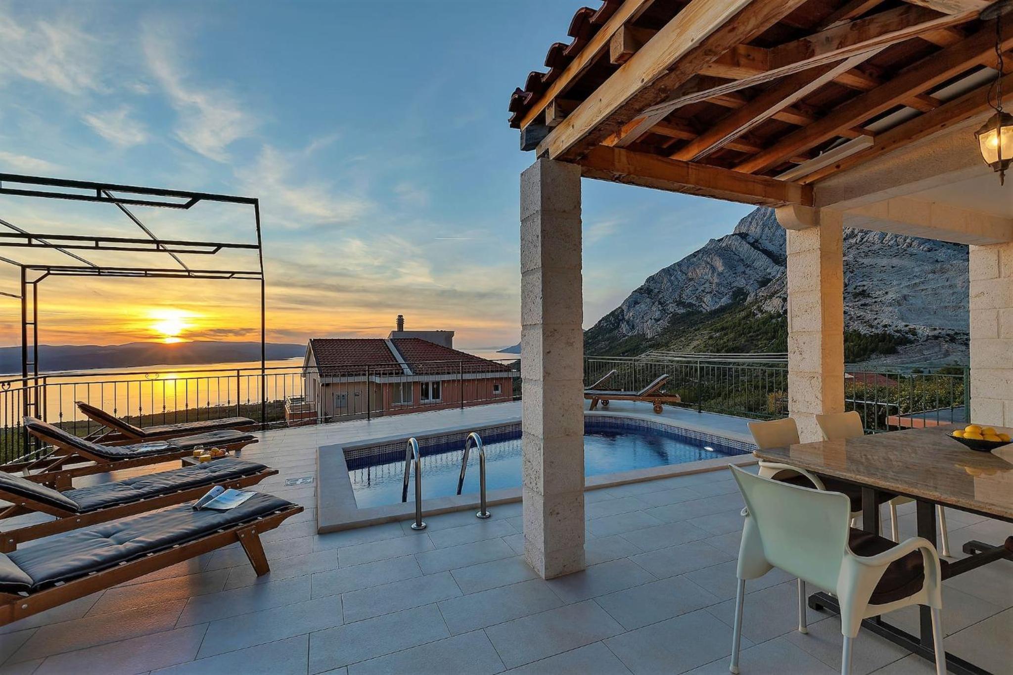 Villa Magico with pool and fantastic seaview view 4