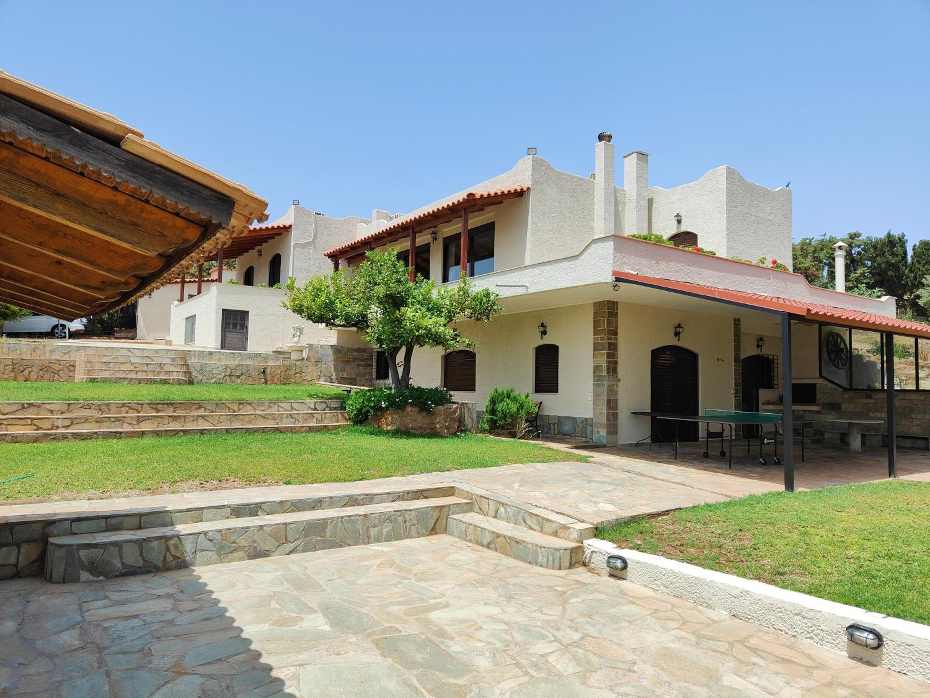 Hotel Summer Breeze Villa in Saronic Gulf - Image 1