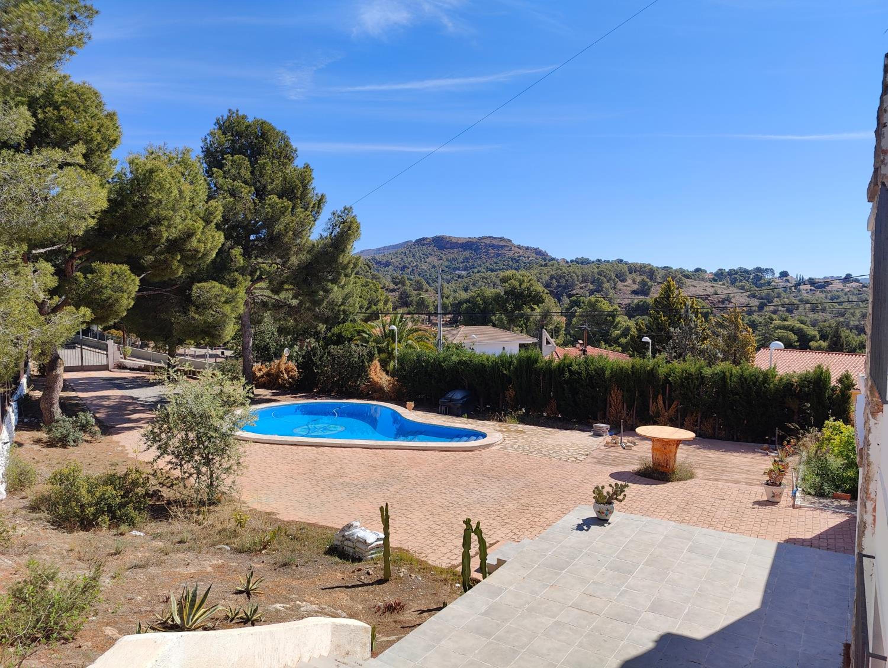 Fully private villa for 12p with large pool in Valencia-Náquera
