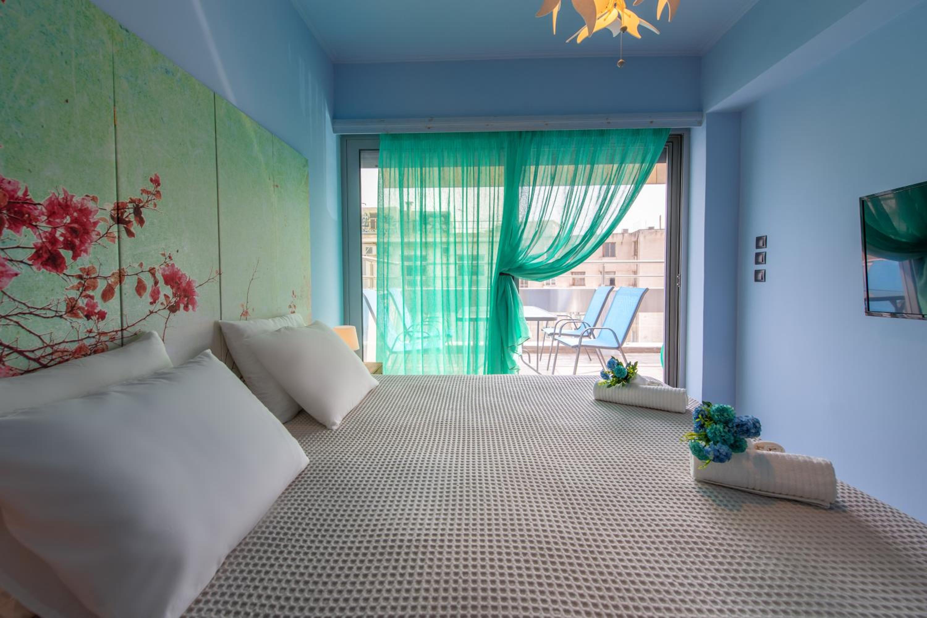 Majestic Acropolis View Elegant 2-Bedroom Penthouse in the Heart of Athens