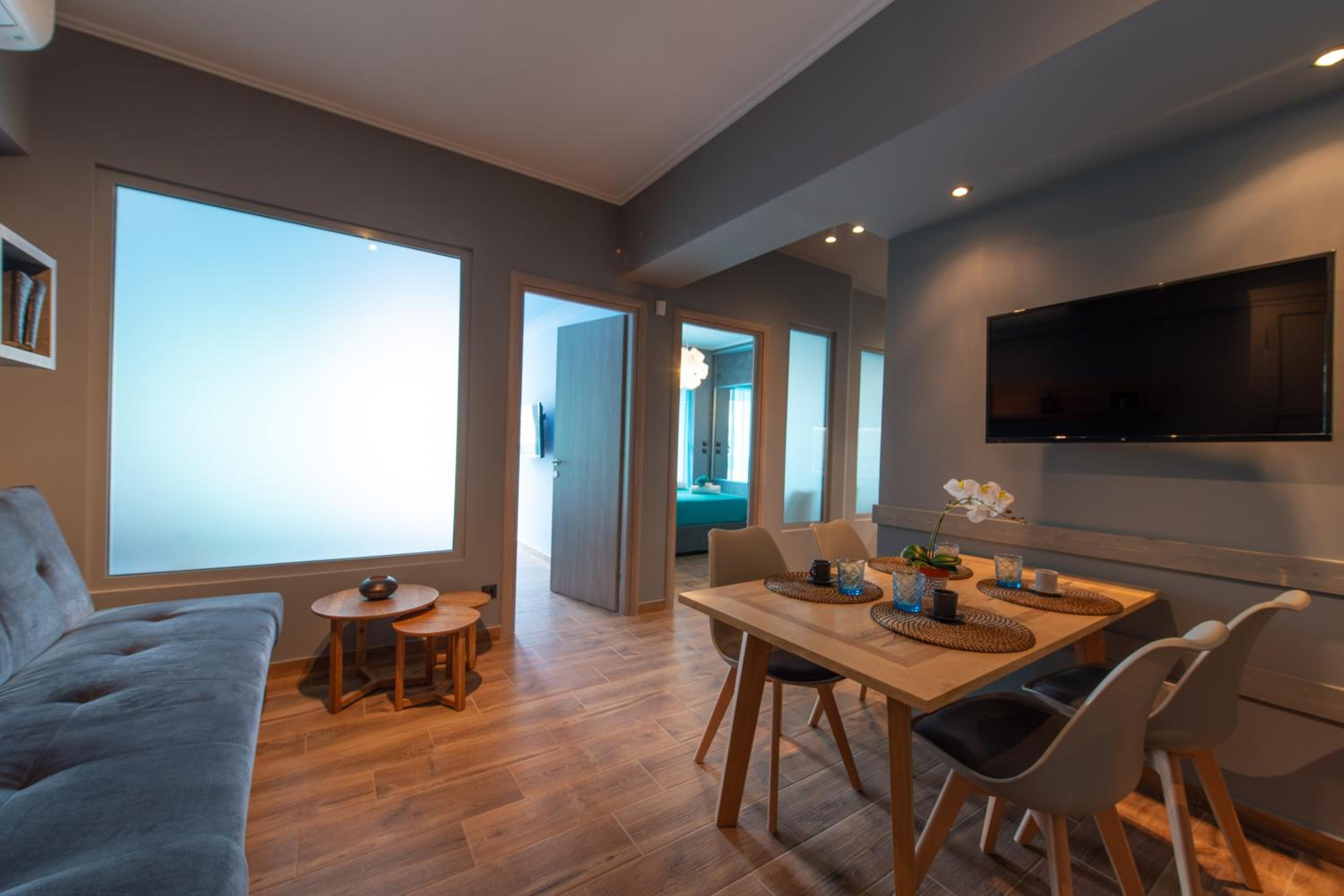 Majestic Acropolis View Elegant 2-Bedroom Penthouse in the Heart of Athens
