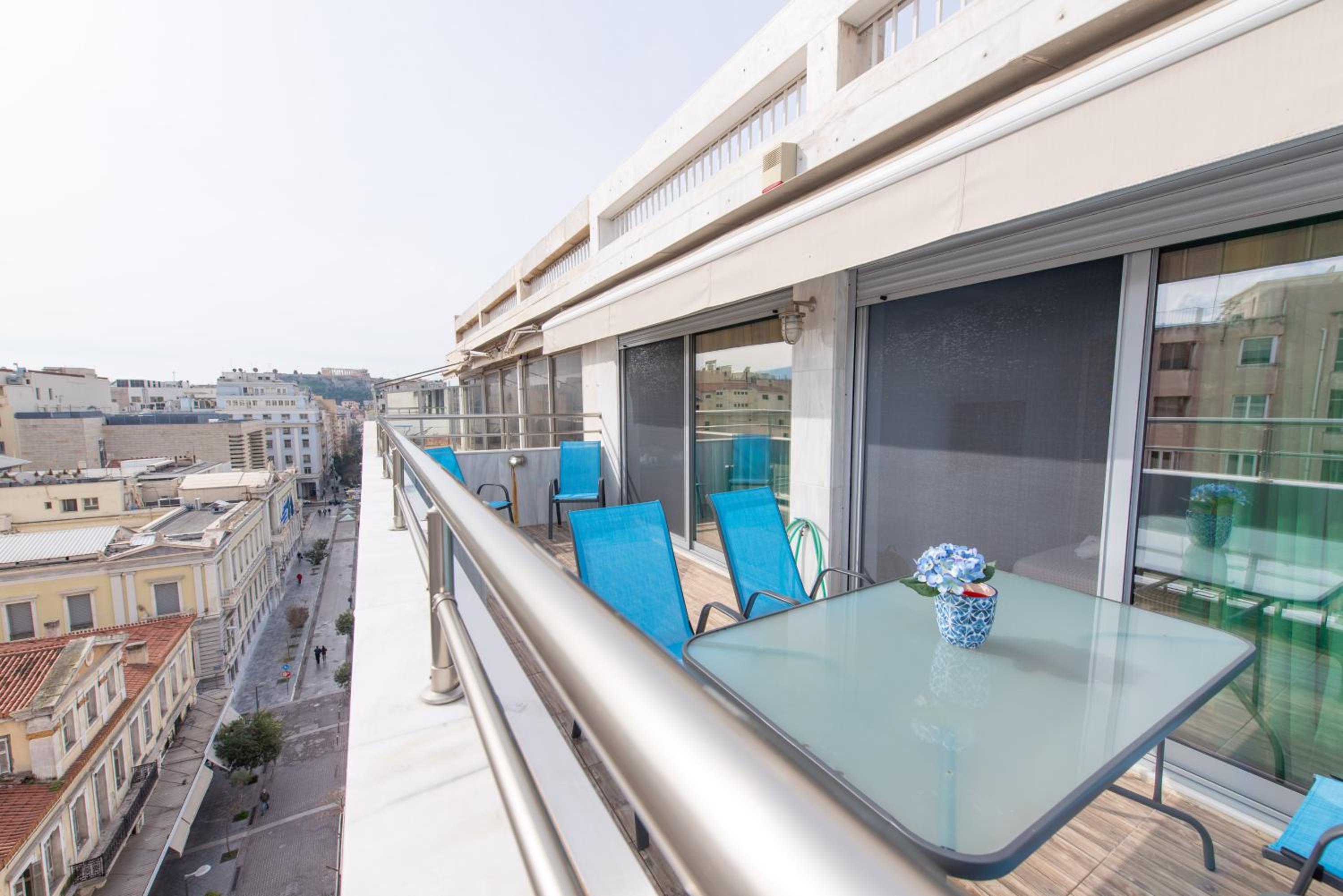 Majestic Acropolis View Elegant 2-Bedroom Penthouse in the Heart of Athens