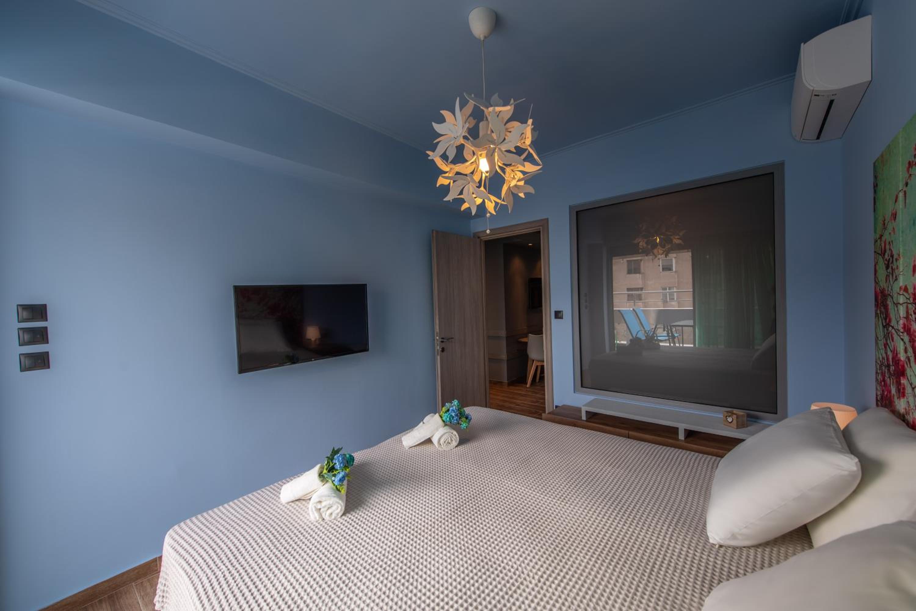 Majestic Acropolis View Elegant 2-Bedroom Penthouse in the Heart of Athens