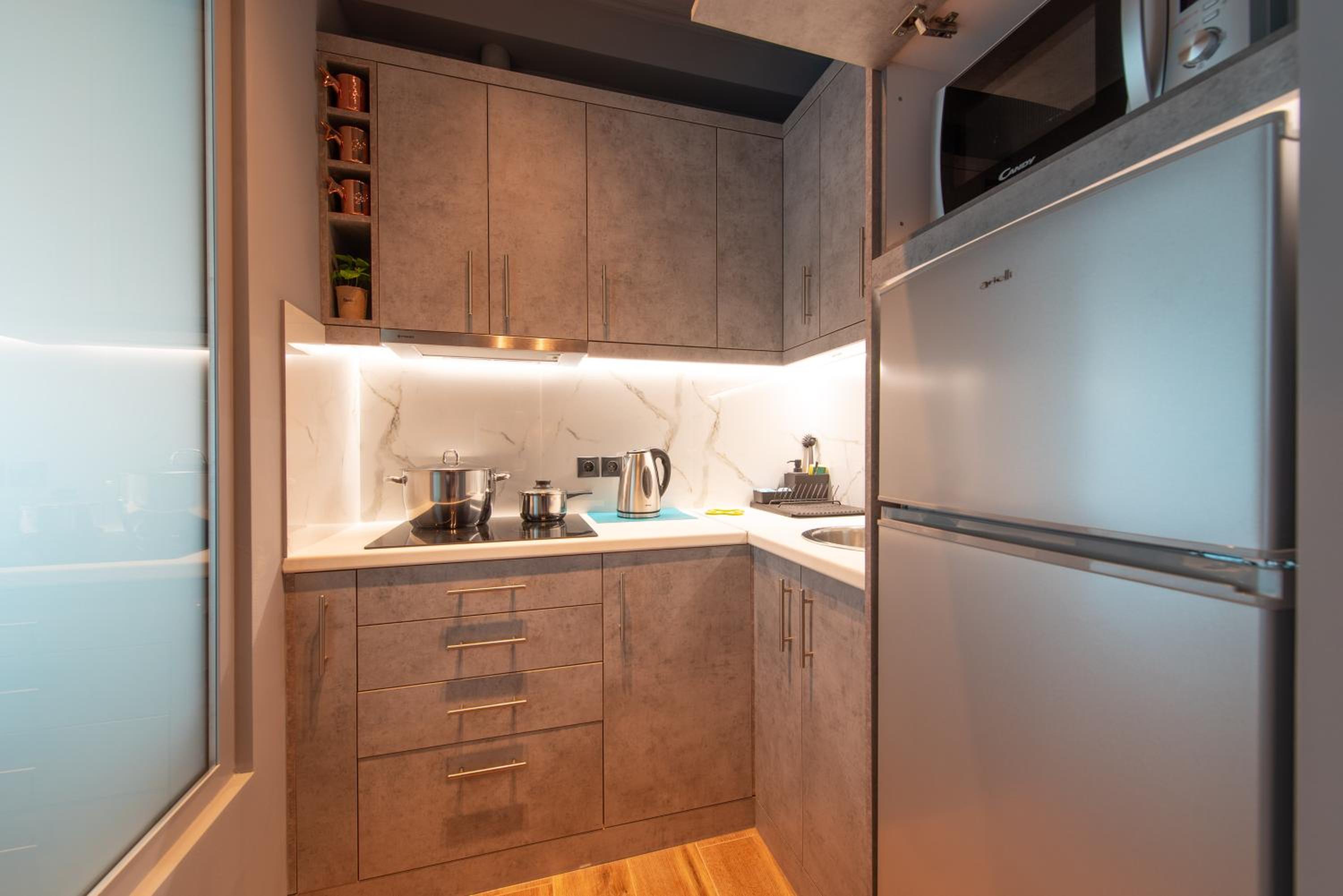 Majestic Acropolis View Elegant 2-Bedroom Penthouse in the Heart of Athens