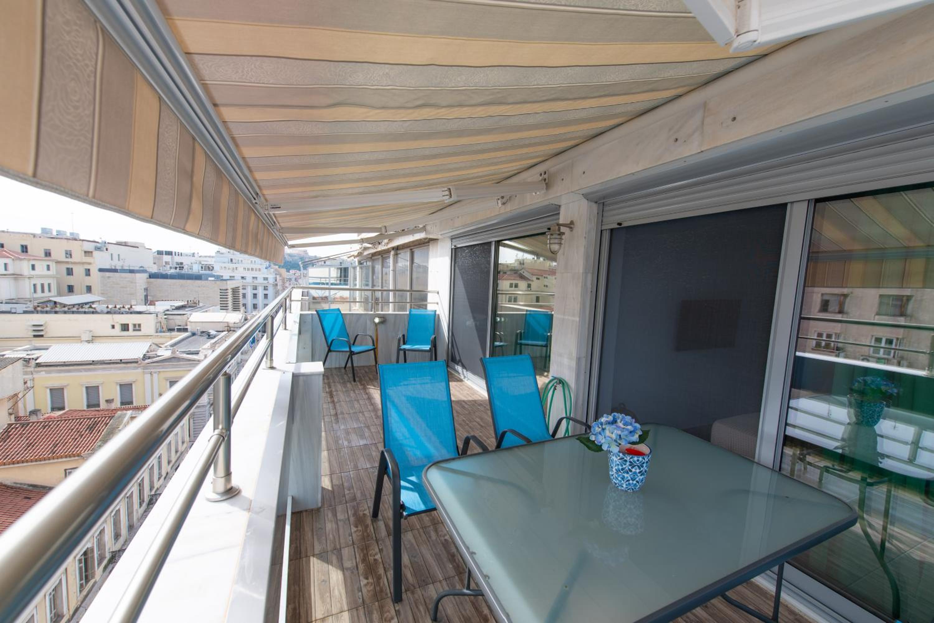 Majestic Acropolis View Elegant 2-Bedroom Penthouse in the Heart of Athens