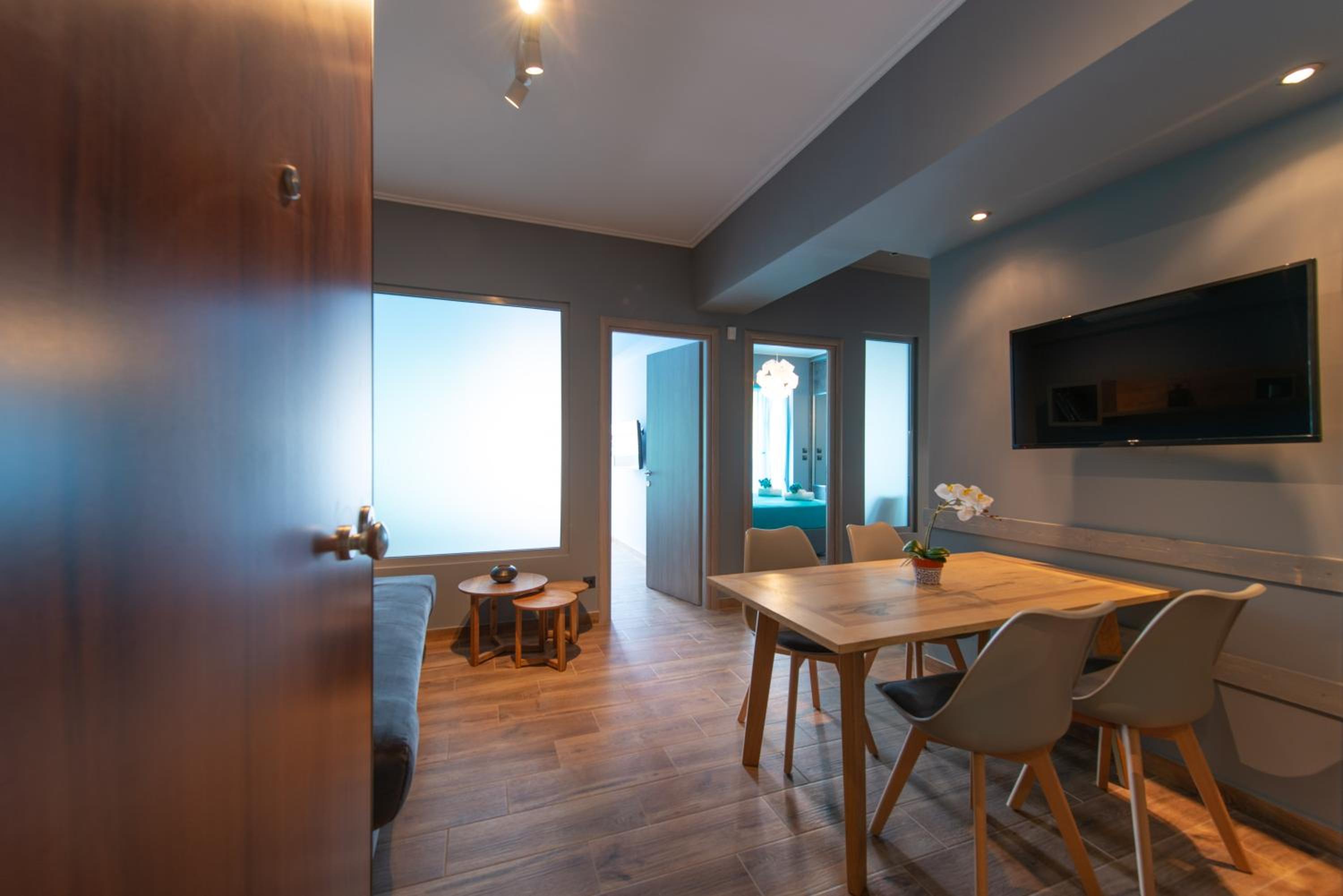 Majestic Acropolis View Elegant 2-Bedroom Penthouse in the Heart of Athens