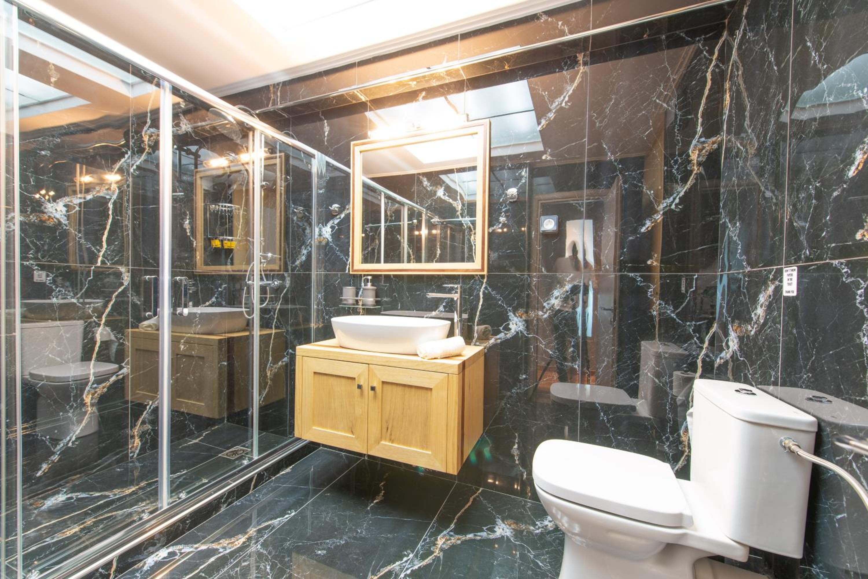 Majestic Acropolis View Elegant 2-Bedroom Penthouse in the Heart of Athens