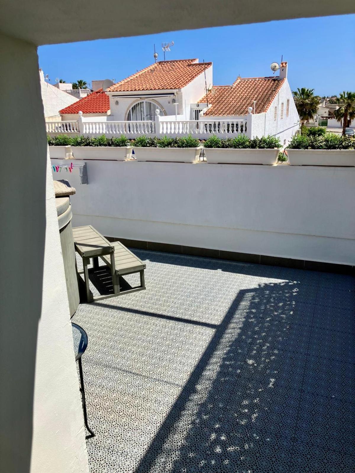 Laguna Rosa with jacuzzi