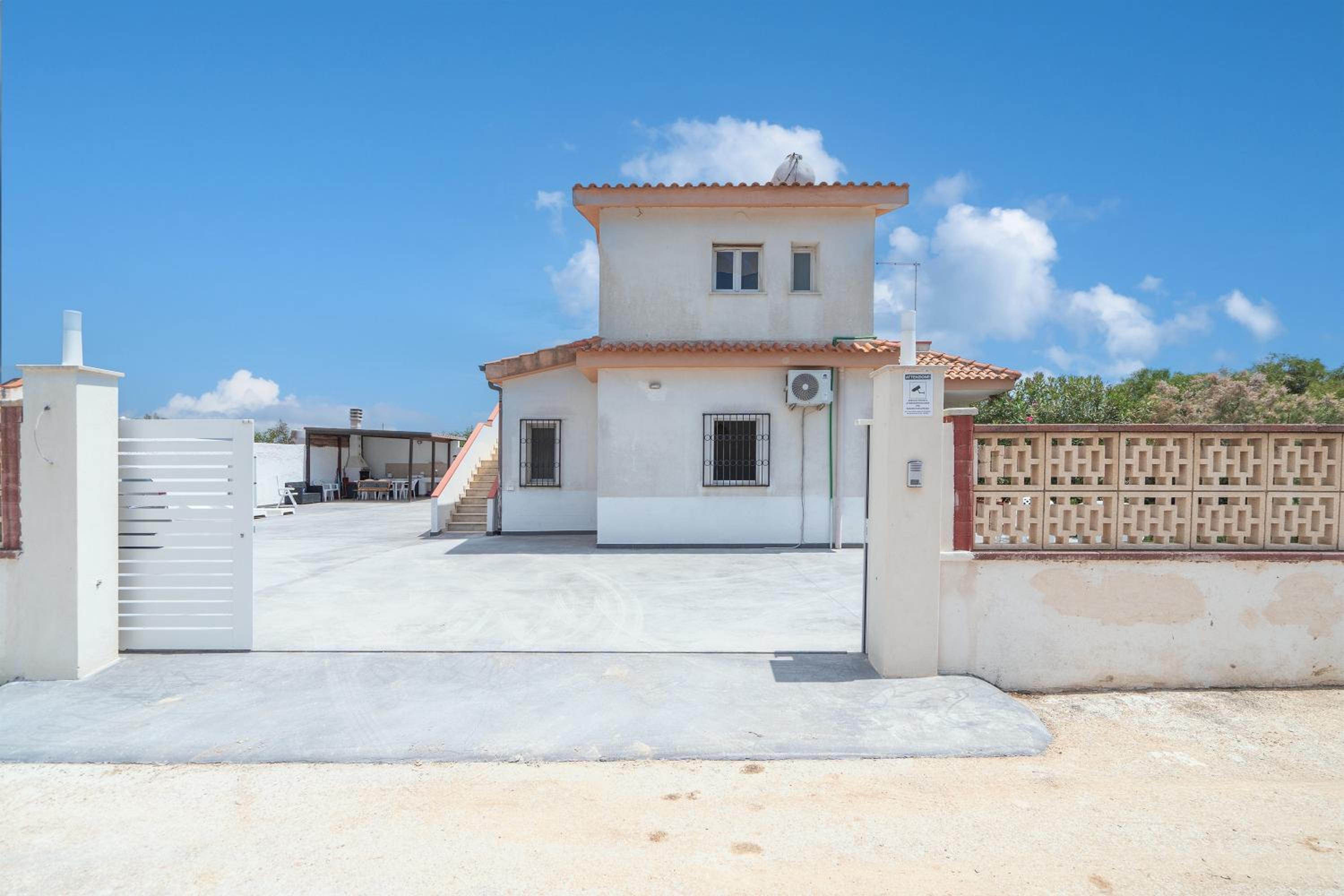 Villa Rosa con accesso sul mare view 2