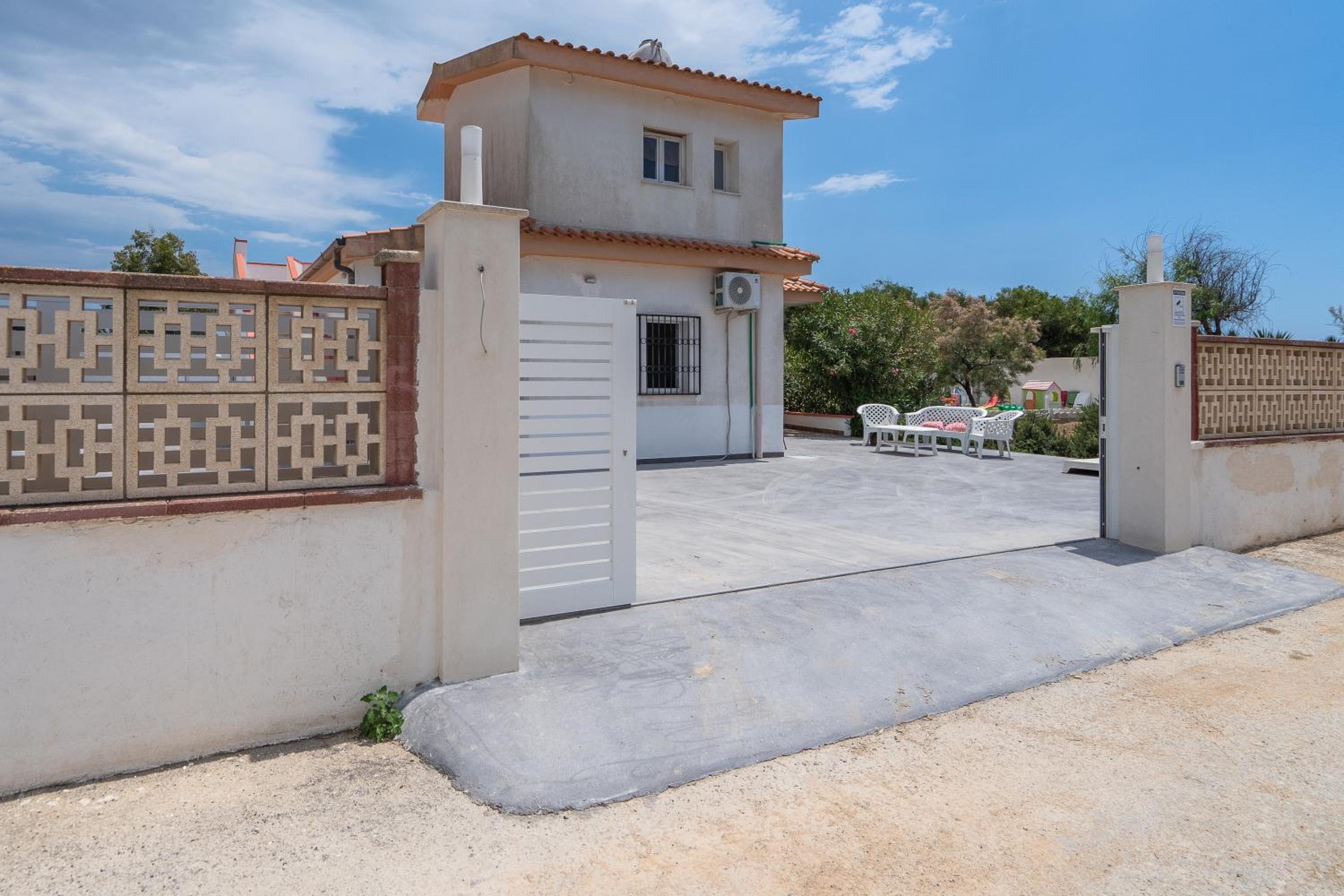 Villa Rosa con accesso sul mare