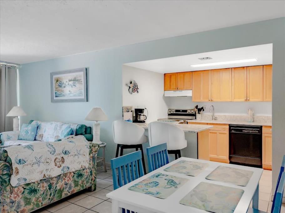 Beachfront oasis, heated pool and garden view #17 view 4