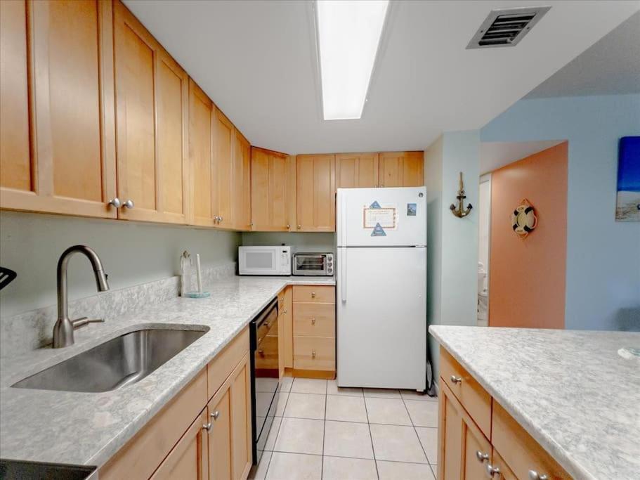 Beachfront oasis, heated pool and garden view #17 view 5