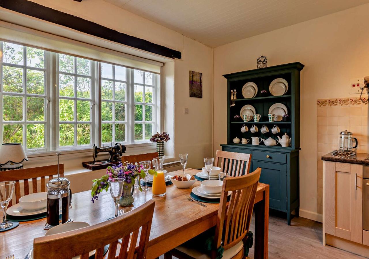 3 Bed in Tavistock oc-t29334 view 2