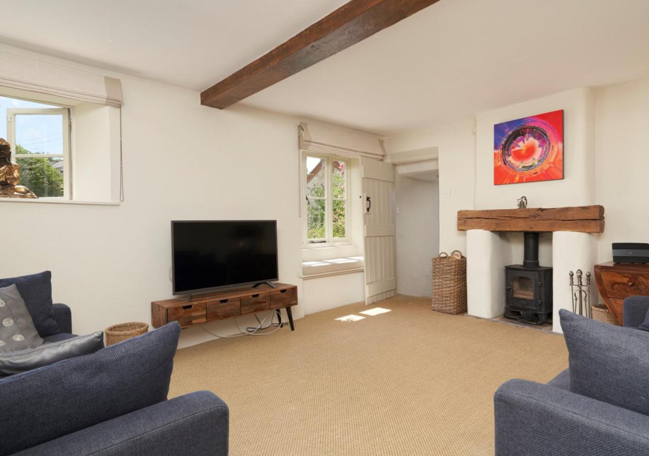 3 Bed in Dalwood oc-p27362