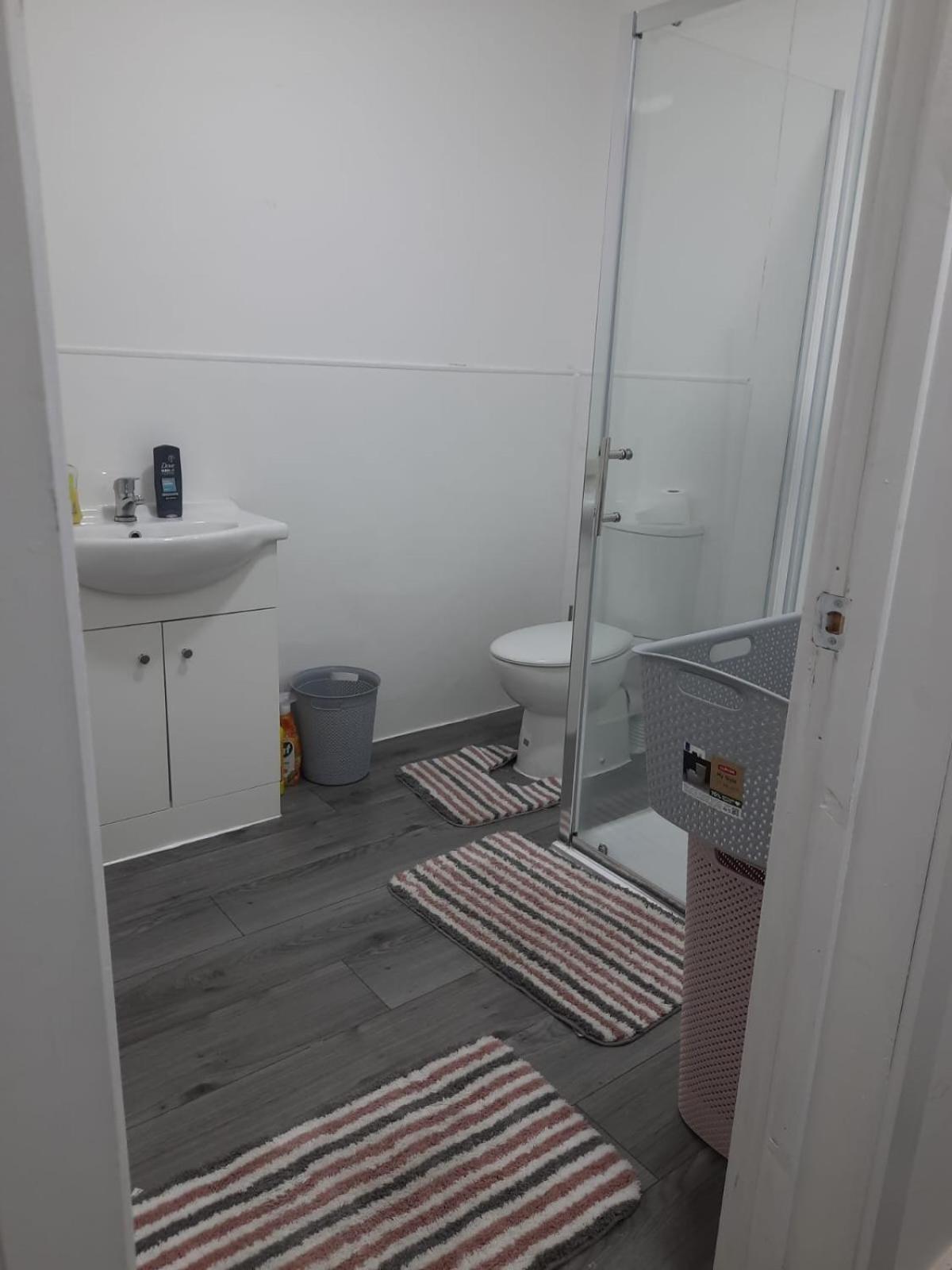 Double Bedroom with private bathroom and shared kitchen view 3