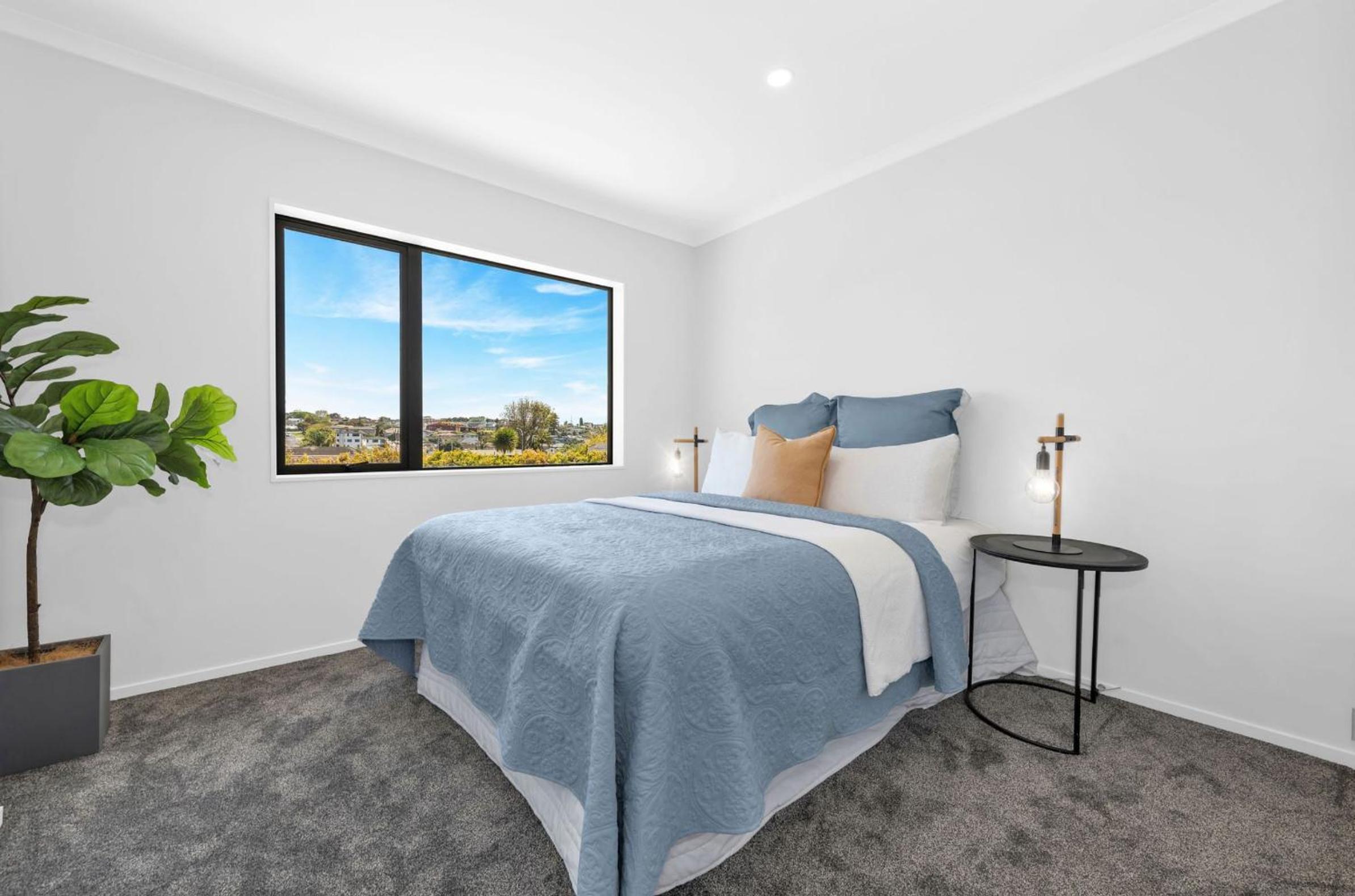 Holiday Home East Auckland view 5