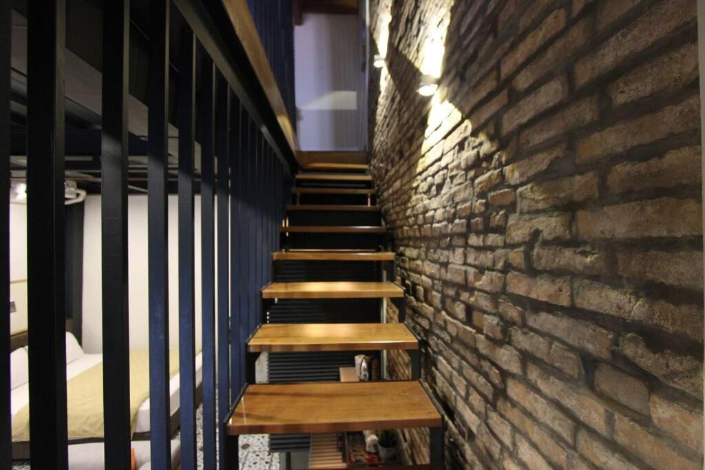 3 Jambatan Steps to Jonker & Riverside
