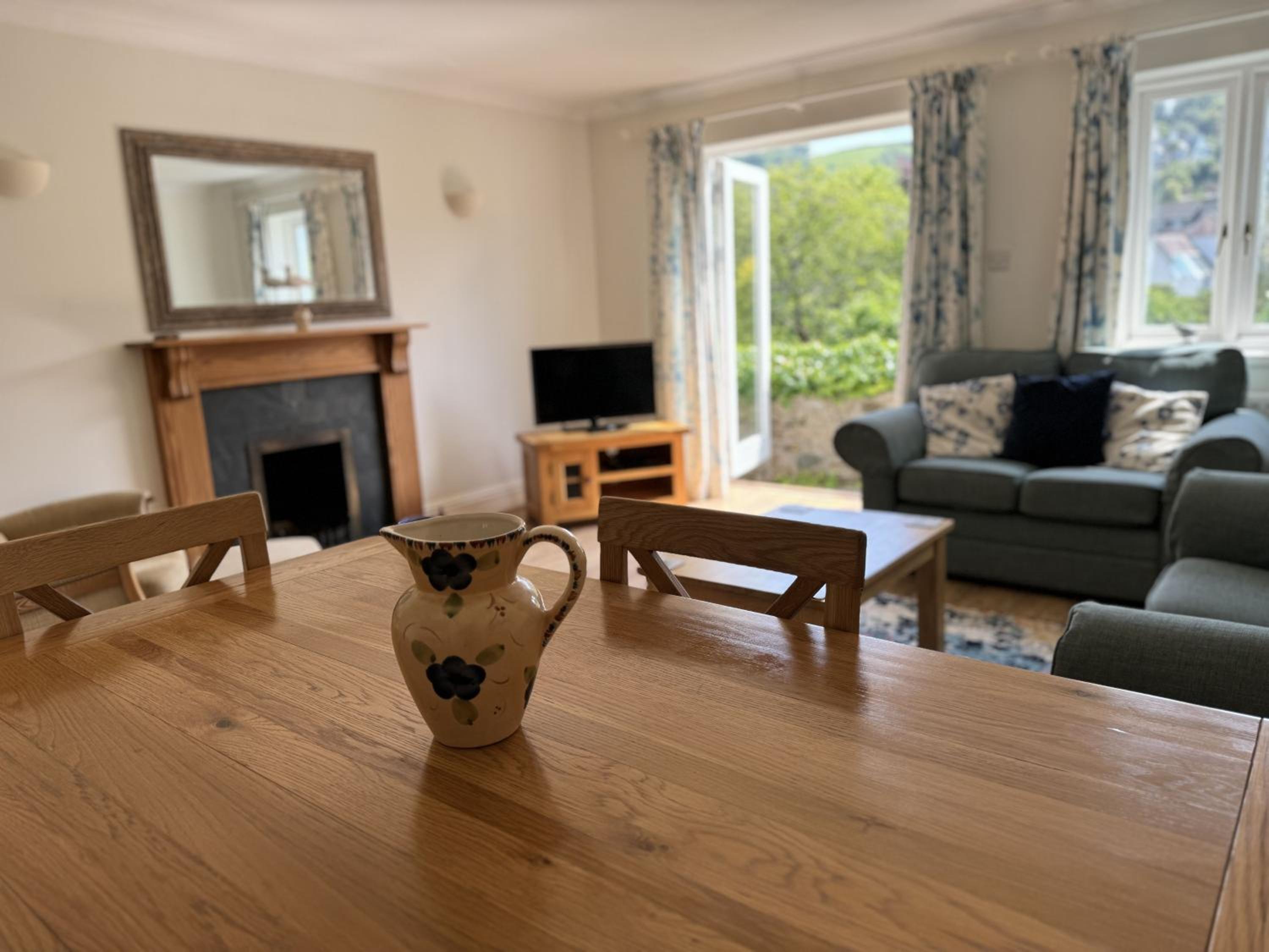 Primrose Cottage - South facing cottage in the heart of Dittisham view 4