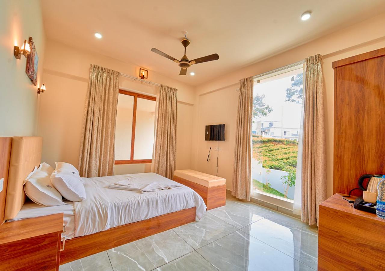 Glen Castle Vagamon Pool Resort by VOYE HOMES