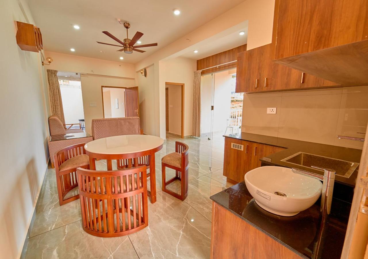 Glen Castle Vagamon Pool Resort by VOYE HOMES