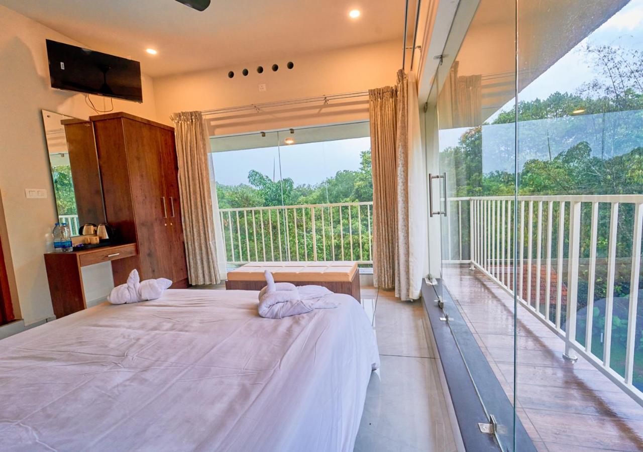 Glen Castle Vagamon Pool Resort by VOYE HOMES