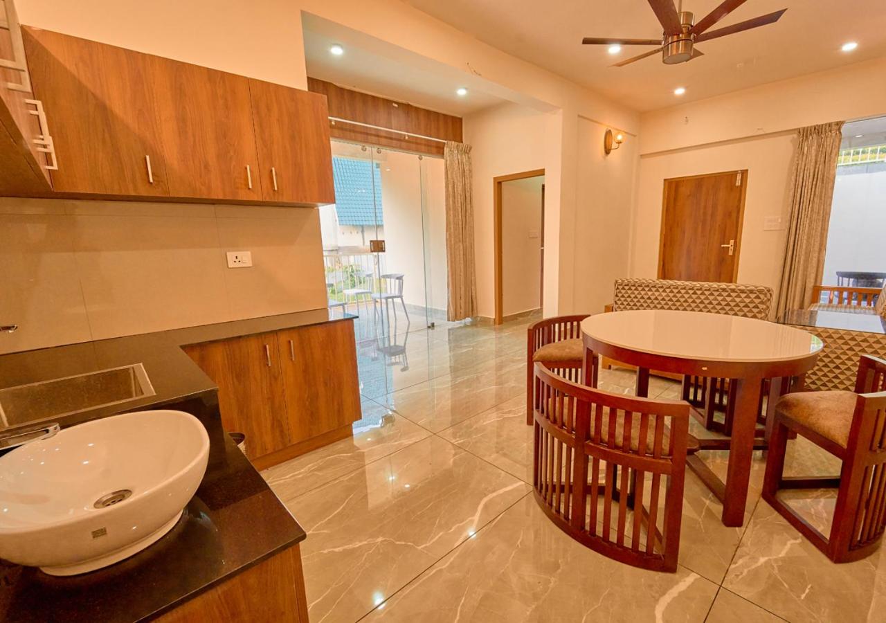 Glen Castle Vagamon Pool Resort by VOYE HOMES
