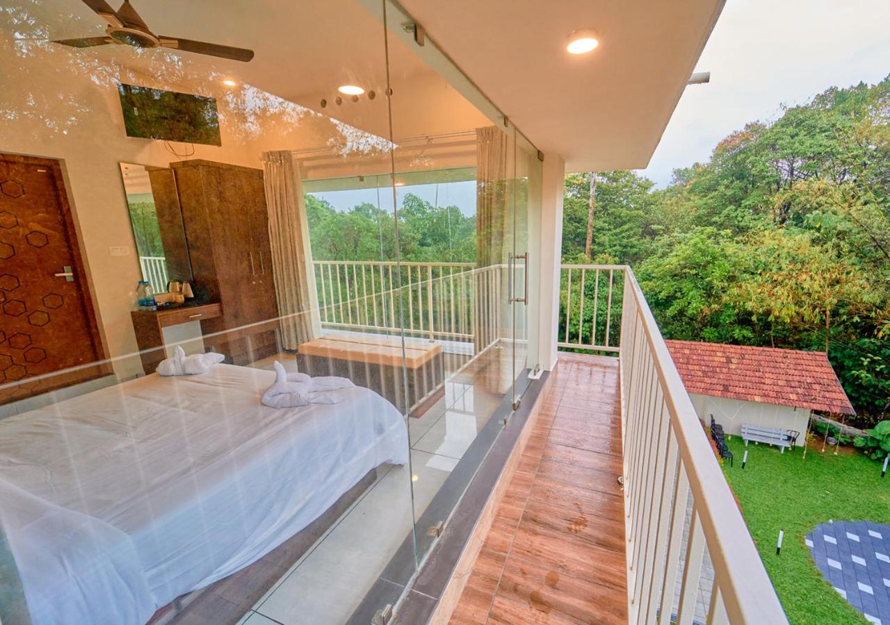 Glen Castle Vagamon Pool Resort by VOYE HOMES