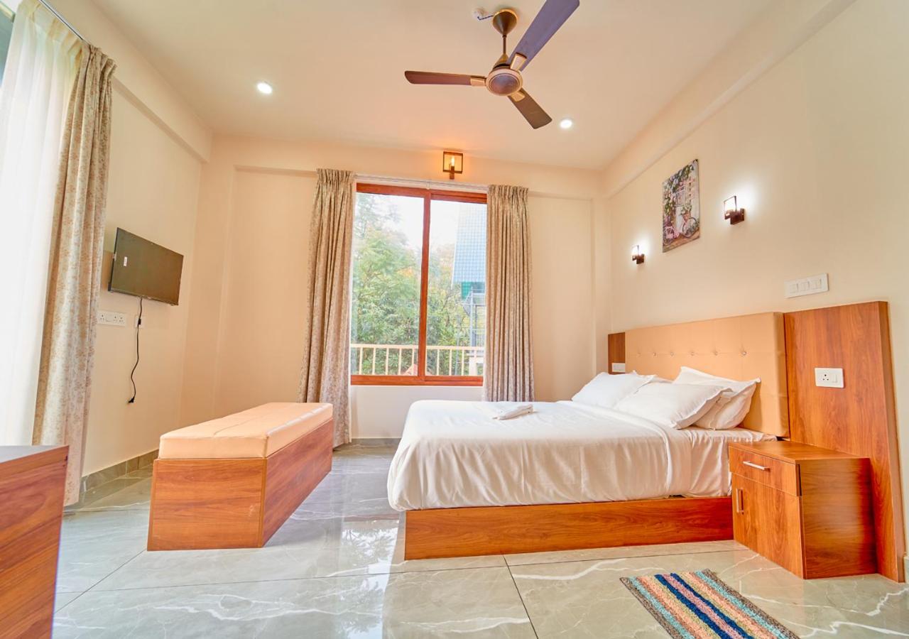 Glen Castle Vagamon Pool Resort by VOYE HOMES