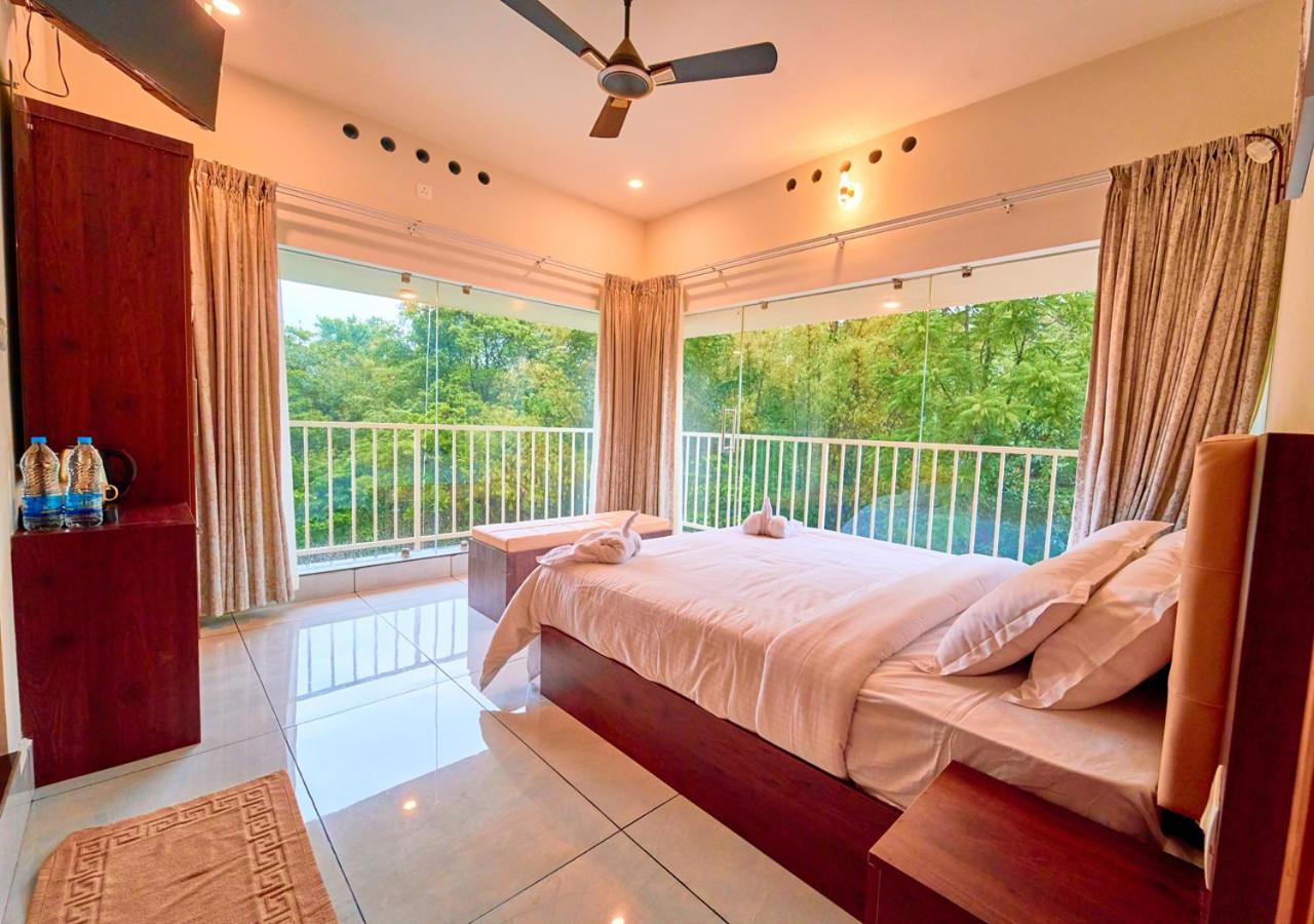 Glen Castle Vagamon Pool Resort by VOYE HOMES
