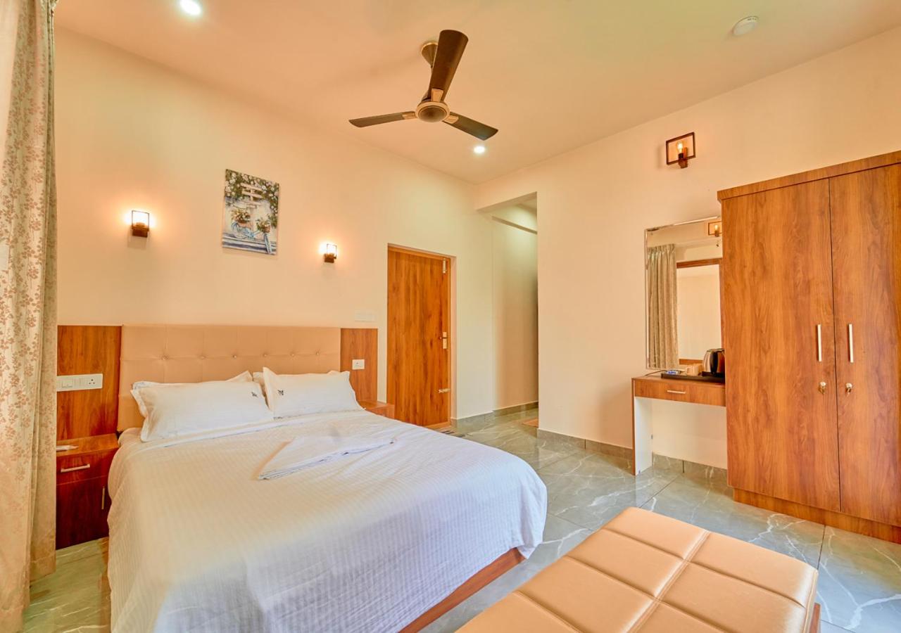 Glen Castle Vagamon Pool Resort by VOYE HOMES