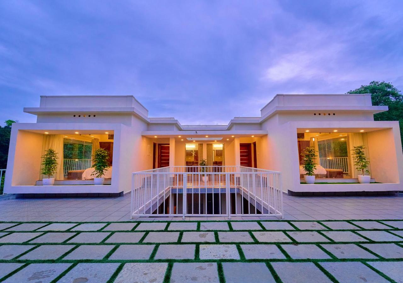 Glen Castle Vagamon Pool Resort by VOYE HOMES
